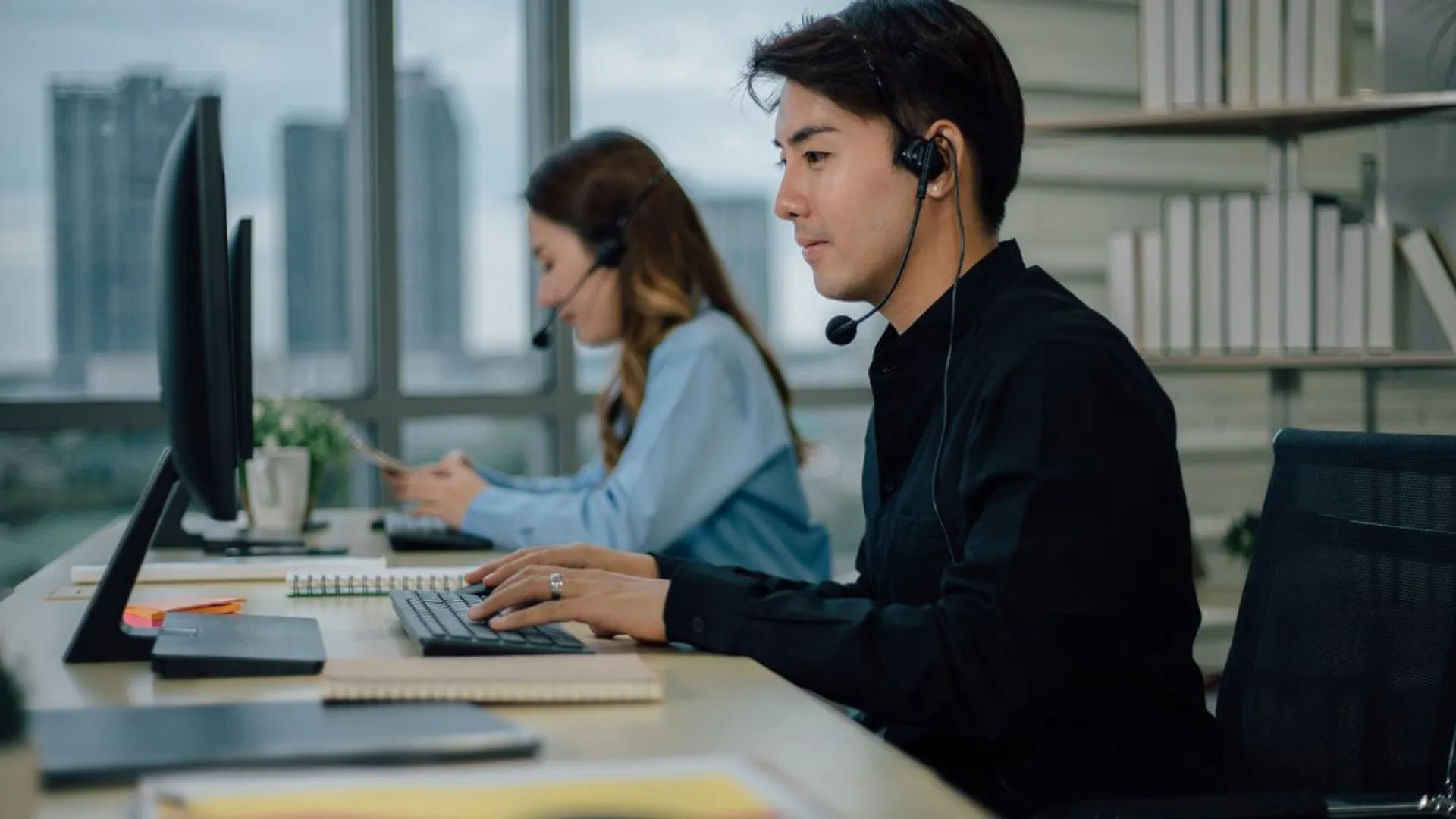 Hình ảnh hỗ trợ khách hàng SBOBET